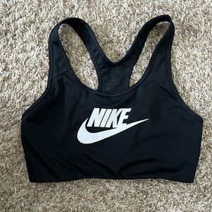 LIKE NEW NIKI SPORTS BRA